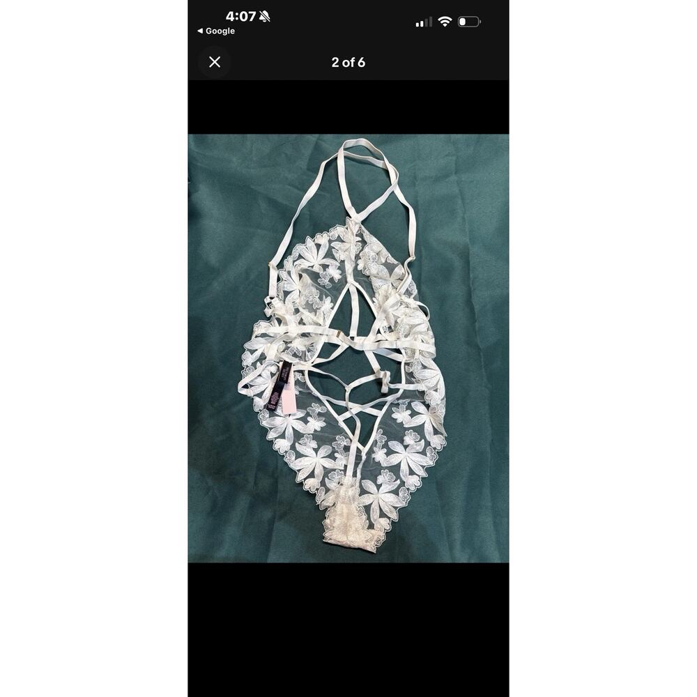 Victoria’s Secret M White Floral Lace Teddy Bodysuit Halter Lingerie Bride - Picture 2 of 5